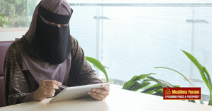 Read more about the article Muslim Women in Tech: Breaking Stereotypes and Building Careers